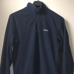 Patagonia Men’s Navy fleece pullover
